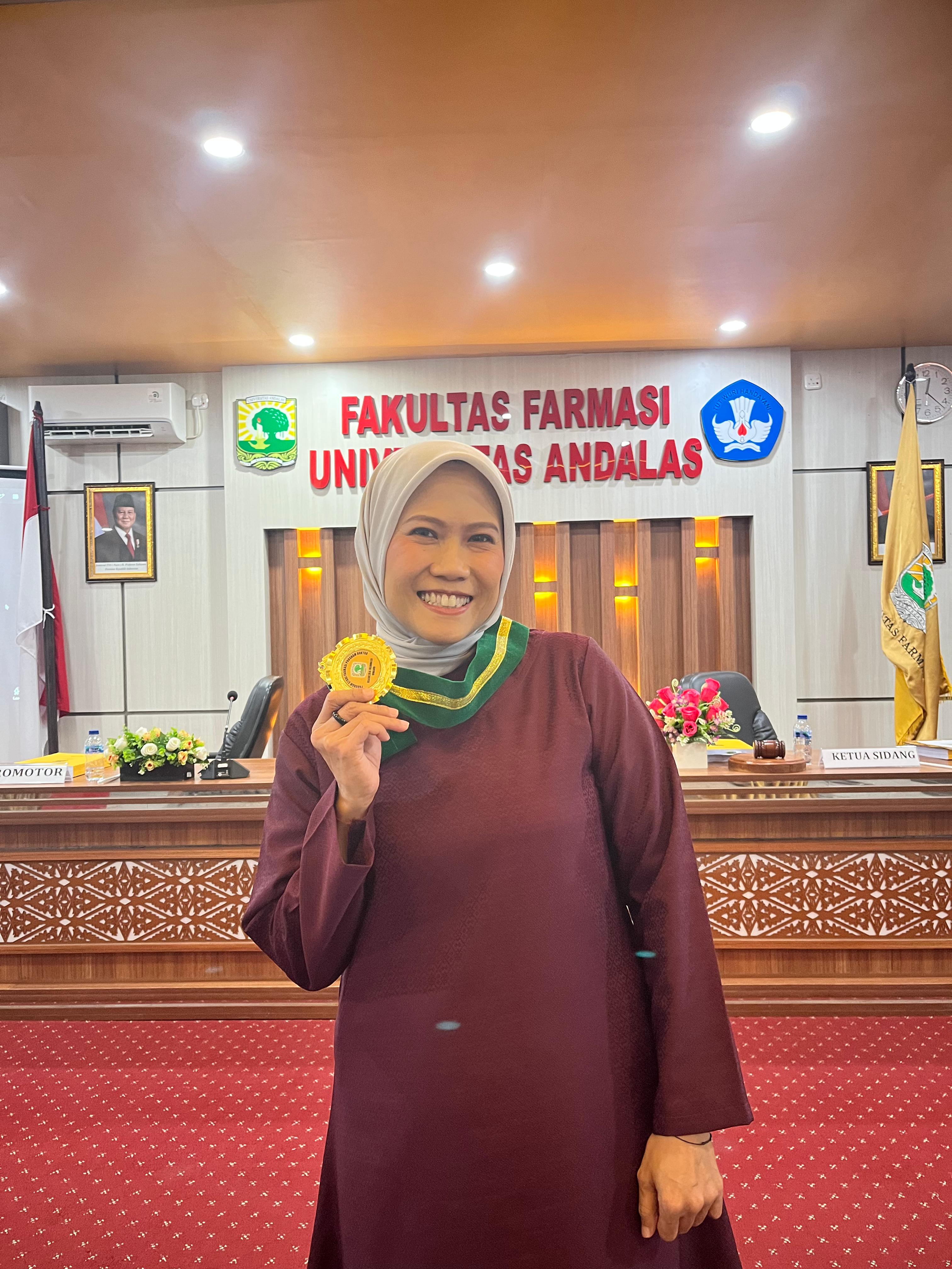 Fakultas Farmasi Luluskan Doktor Baru dari Program Studi Doktor Farmasi 